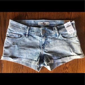 Hollister low rise shorts🆕